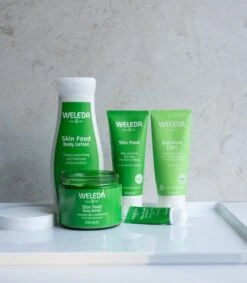 Weleda Skin Food Lip Balm 9 Weleda Skin Food Lip Balm -Modecosmetica Winkel 1047x1200 4