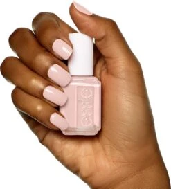 Essie Spin The Bottle - Nude - Nagellak -Modecosmetica Winkel 1087x1200