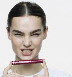 Rimmel London Wonder'Volume Thrill Seeker Mascara - 001 Extreme Black 16 Rimmel London Wonder'Volume Thrill Seeker Mascara - 001 Extreme Black -Modecosmetica Winkel 1128x1200 8