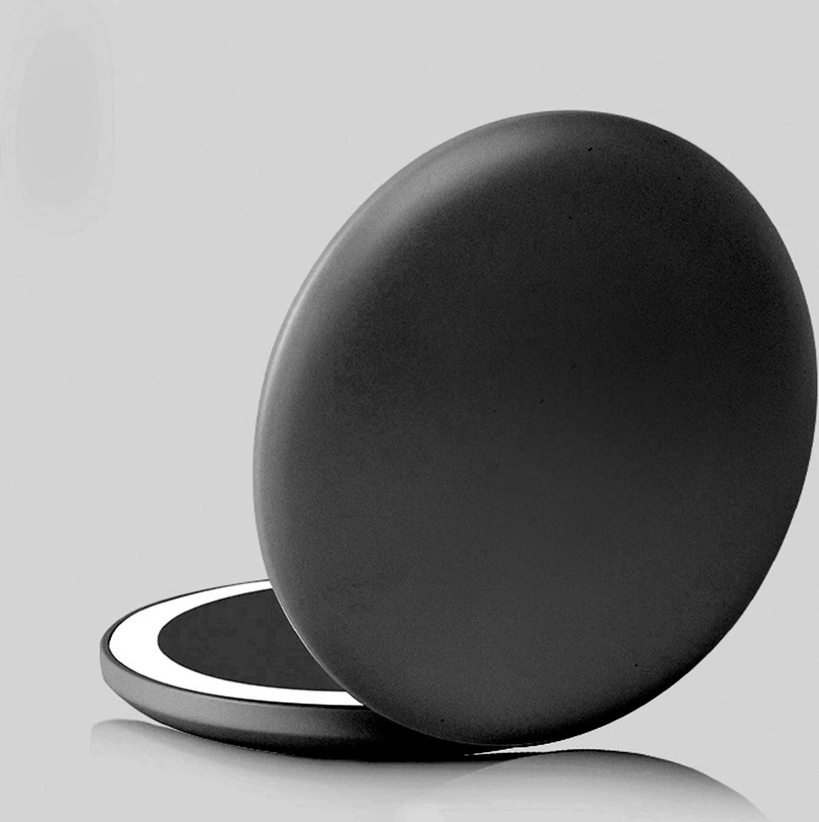 Led-verlichte Oplaadbare Compacte Make-up Spiegel Rond |1 X 2 X Vergroting | Make-upspiegel | Zakspiegel | Handspiegel | Reisspiegel | Dimbaar|als Cadeau | USB-lader | Rond | Zwart 4 Led-verlichte Oplaadbare Compacte Make-up Spiegel Rond |1 X 2 X Vergroting | Make-upspiegel | Zakspiegel | Handspiegel | Reisspiegel | Dimbaar|als Cadeau | USB-lader | Rond | Zwart - Image 2