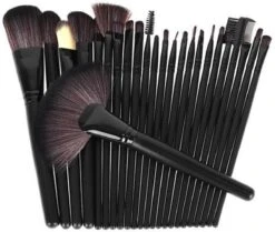 Make-up Kwasten Set - Professionele Kwasten - 24-delig Met Tasje - Cosmetica Kwasten - Zwart - Rheme 23 Make-up Kwasten Set - Professionele Kwasten - 24-delig Met Tasje - Cosmetica Kwasten - Zwart - Rheme -Modecosmetica Winkel 1200x1017 4