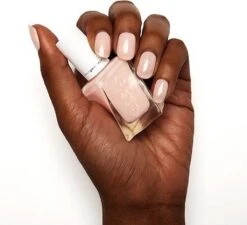 Essie Gel Couture Gel Nagellak - 40 Fairy Tailor 21 Essie Gel Couture Gel Nagellak - 40 Fairy Tailor -Modecosmetica Winkel 1200x1093 1