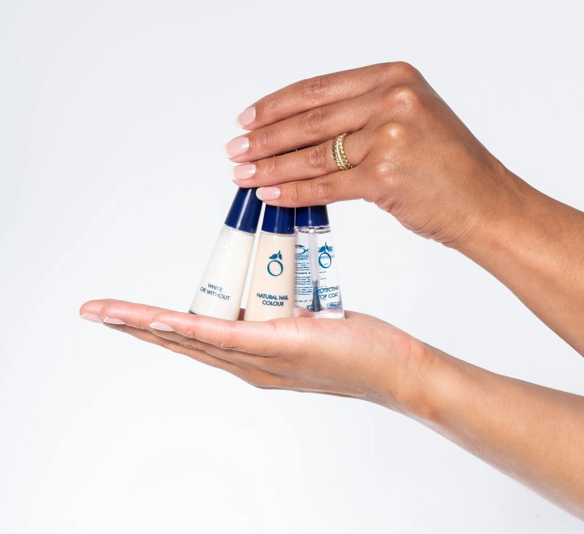 Herome French Manicure Set Salmon - Complete Set In 3 Stappen Een French Manicure - Met Een Salmon Kleurlak, Een Witte Nagellak Voor De Nagelranden En Een Top Coat - 3x10ml. 6 Herome French Manicure Set Salmon - Complete Set In 3 Stappen Een French Manicure - Met Een Salmon Kleurlak, Een Witte Nagellak Voor De Nagelranden En Een Top Coat - 3x10ml. - Image 4