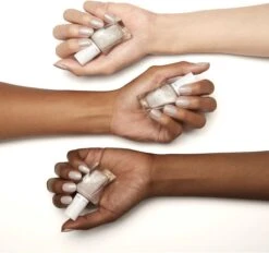 Essie Gel Couture 90 Make The Cut - Gel Nagellak 28 Essie Gel Couture 90 Make The Cut - Gel Nagellak -Modecosmetica Winkel 1200x1127 1