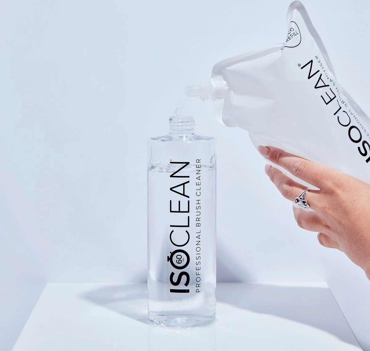 Isoclean REFILL Professionele Makeup Penselen Reiniger Brushcleaner REFILL 525 Ml 3 Isoclean REFILL Professionele Makeup Penselen Reiniger Brushcleaner REFILL 525 Ml