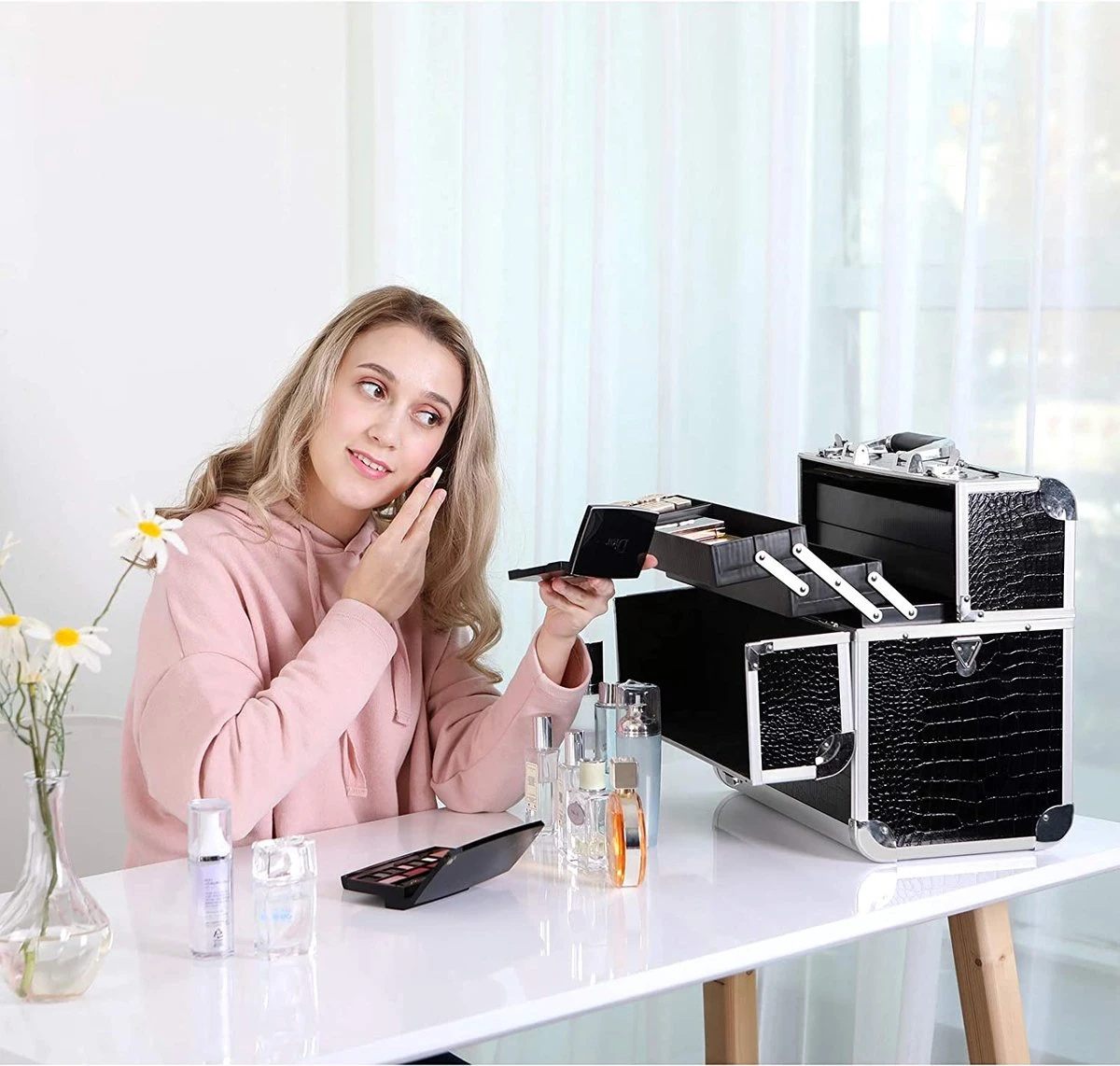 A.T. Shop Cosmeticakoffer, Make-up Koffer, Beauty Case, Bewaren Van Make-up, Nagellak. Zwart 4 A.T. Shop Cosmeticakoffer, Make-up Koffer, Beauty Case, Bewaren Van Make-up, Nagellak. Zwart - Image 2