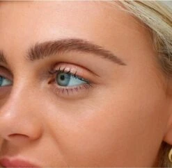 Rimmel London Brow Pro Micro Wenkbrauwpotlood - 001 Blonde 14 Rimmel London Brow Pro Micro Wenkbrauwpotlood - 001 Blonde -Modecosmetica Winkel 1200x1176 13