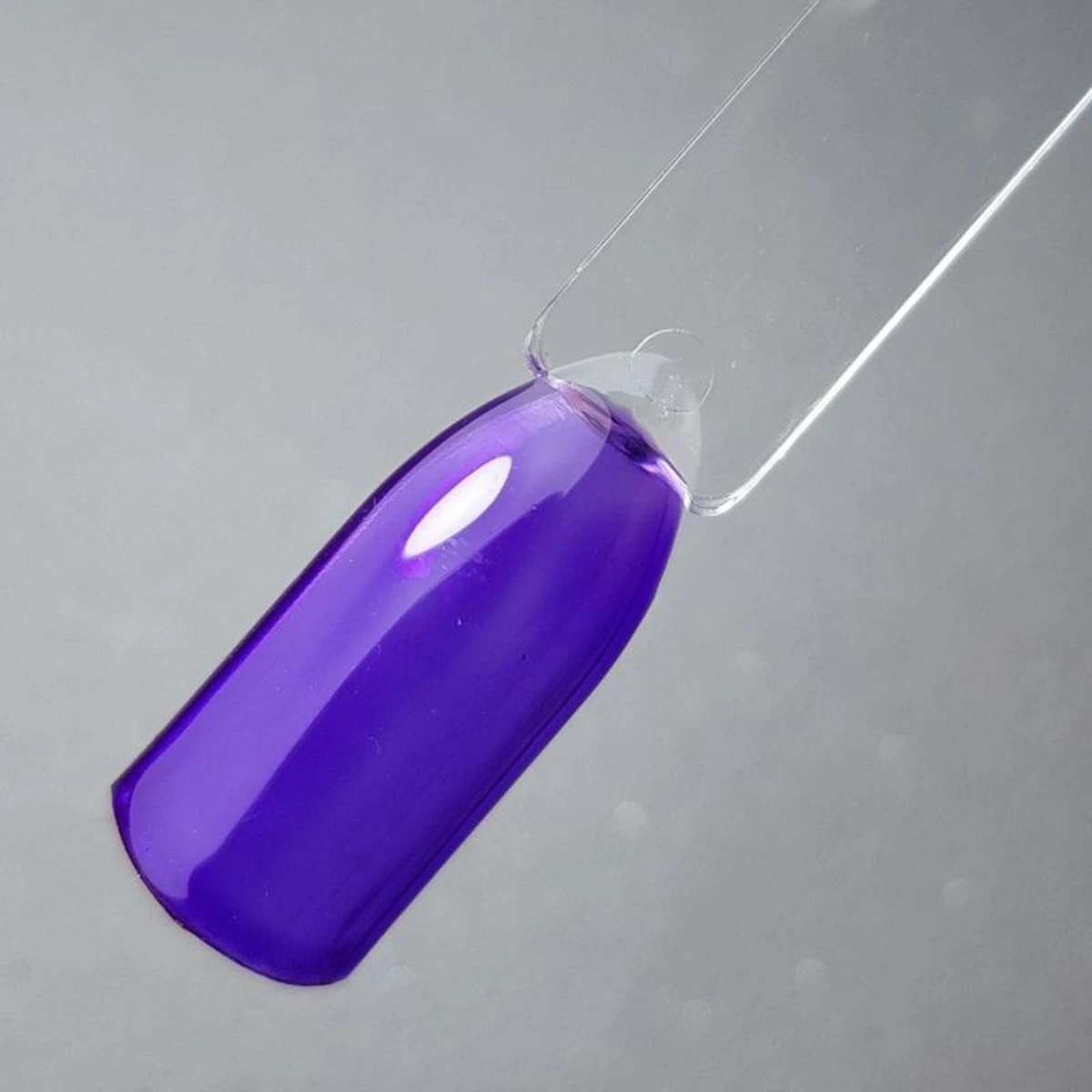 Korneliya Liquid Glass Gelpolish Amethist Violet 3 Korneliya Liquid Glass Gelpolish Amethist Violet