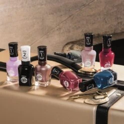 Sally Hansen Miracle Gel Nagellak - 440 Dig Fig - Rood -Modecosmetica Winkel 1200x1200 143