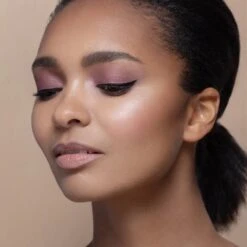 Meroda The Wing Liquid Eyeliner - Zwart 8 Meroda The Wing Liquid Eyeliner - Zwart -Modecosmetica Winkel 1200x1200 1509