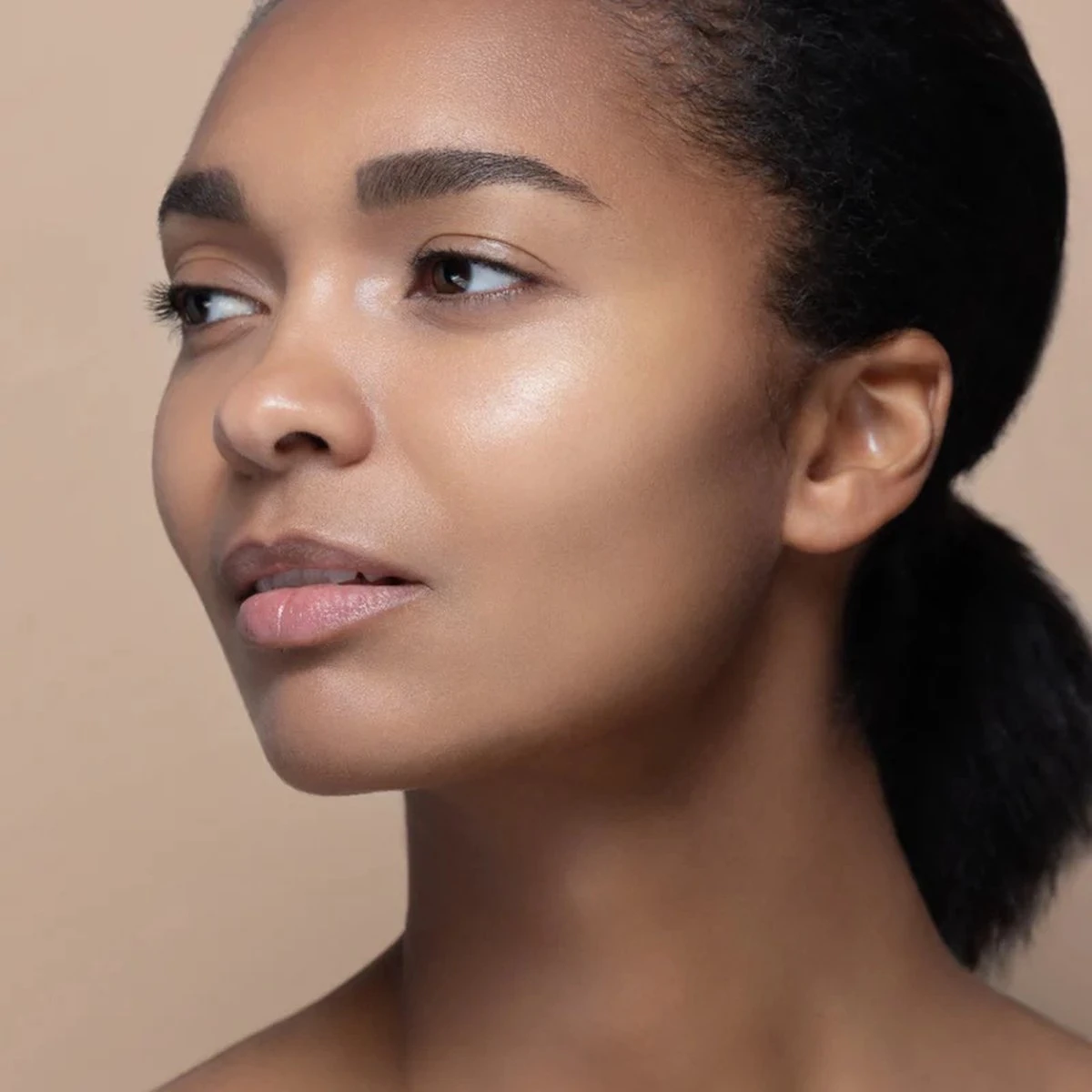 Meroda The Wing Liquid Eyeliner - Zwart 6 Meroda The Wing Liquid Eyeliner - Zwart - Image 4