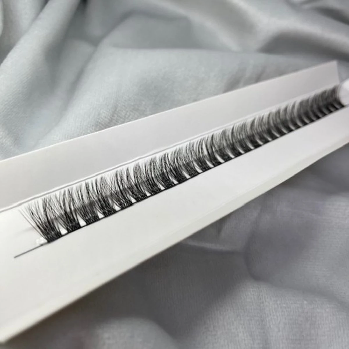 EHHbeauty - Wimpers - Wimperextensions - Lashes - Naturel - Dreamy - Cluster - 12mm - Diy Lashes - Stukjes Wimper 5 EHHbeauty - Wimpers - Wimperextensions - Lashes - Naturel - Dreamy - Cluster - 12mm - Diy Lashes - Stukjes Wimper - Image 3