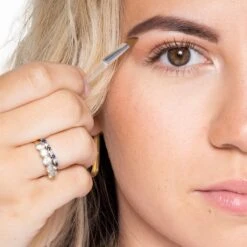 Herome Eye Care Wenkbrauw Poeder Zwart - Compact Brow Powder Nearly Black - Waterproof Verrijkt Met Panthenol - Volumineuze Wenkbrauwen In Een Handomdraai 14 Herome Eye Care Wenkbrauw Poeder Zwart - Compact Brow Powder Nearly Black - Waterproof Verrijkt Met Panthenol - Volumineuze Wenkbrauwen In Een Handomdraai -Modecosmetica Winkel 1200x1200 1889