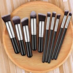 Evvie Set Van 10 Make-up Kwasten Kabuki - Zwart-Zilver 13 Evvie Set Van 10 Make-up Kwasten Kabuki - Zwart-Zilver -Modecosmetica Winkel 1200x1200 2083
