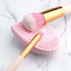Make Up Kwasten Reiniger - Brush Cleaner - Roze -Modecosmetica Winkel 1200x1200 2160