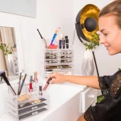 Relaxdays Make-up Organizer Klein - Stapelbaar - Sieradendoosje - Cosmetica - Opbergbox - Wit 27 Relaxdays Make-up Organizer Klein - Stapelbaar - Sieradendoosje - Cosmetica - Opbergbox - Wit -Modecosmetica Winkel 1200x1200 2442