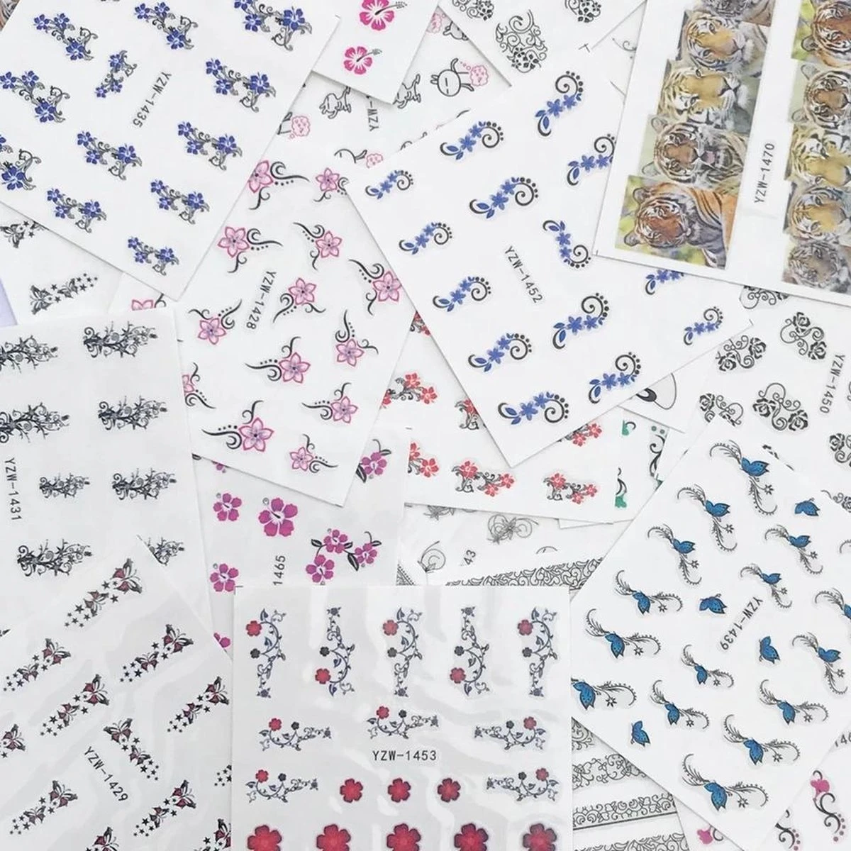 Pakket Van 50 Vellen Met Water Transfer Stickers / Decals - Sparkolia Nagel Styling - Nail Art Velletjes - Nagelstickers 4 Pakket Van 50 Vellen Met Water Transfer Stickers / Decals - Sparkolia Nagel Styling - Nail Art Velletjes - Nagelstickers - Image 2