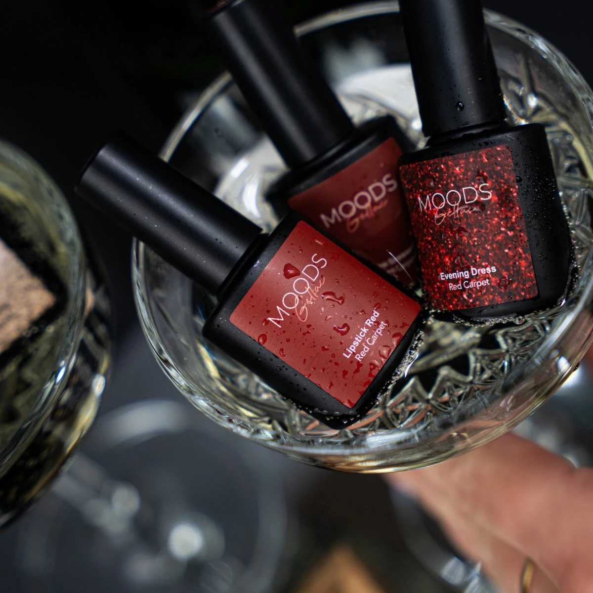 Moods Gellac - Lipstick Red - Gellak - Classic Rood - 15ML 5 Moods Gellac - Lipstick Red - Gellak - Classic Rood - 15ML - Image 3