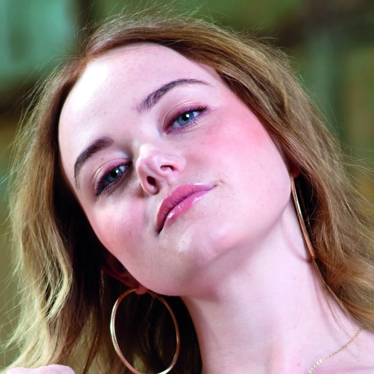 Rimmel London Match Perfection SPF20 Foundation - 010 Light Porcelain 13 Rimmel London Match Perfection SPF20 Foundation - 010 Light Porcelain - Image 11