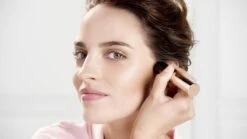 Bourjois Foundcealer Foundation - 310 Beige -Modecosmetica Winkel 1200x675 4