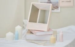 MRMR - The Non-reversing Mirror - Zonder Links & Rechts Gespiegeld - Make Up Spiegel 13 MRMR - The Non-reversing Mirror - Zonder Links & Rechts Gespiegeld - Make Up Spiegel -Modecosmetica Winkel 1200x757 4