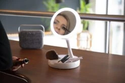 Grundig Opmaakspiegel - LED-verlichting - Opbergruimte Sieraden - Gewone En Vergrotende Spiegel - Wit