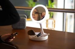 Grundig Opmaakspiegel - LED-verlichting - Opbergruimte Sieraden - Gewone En Vergrotende Spiegel - Wit -Modecosmetica Winkel 1200x799 19