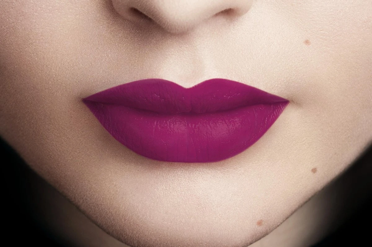 L'Oréal Paris Rouge Signature Lippenstift - 104 I Rebel - Paars - Matte Vloeibare Lipstick 5 L'Oréal Paris Rouge Signature Lippenstift - 104 I Rebel - Paars - Matte Vloeibare Lipstick - Image 3