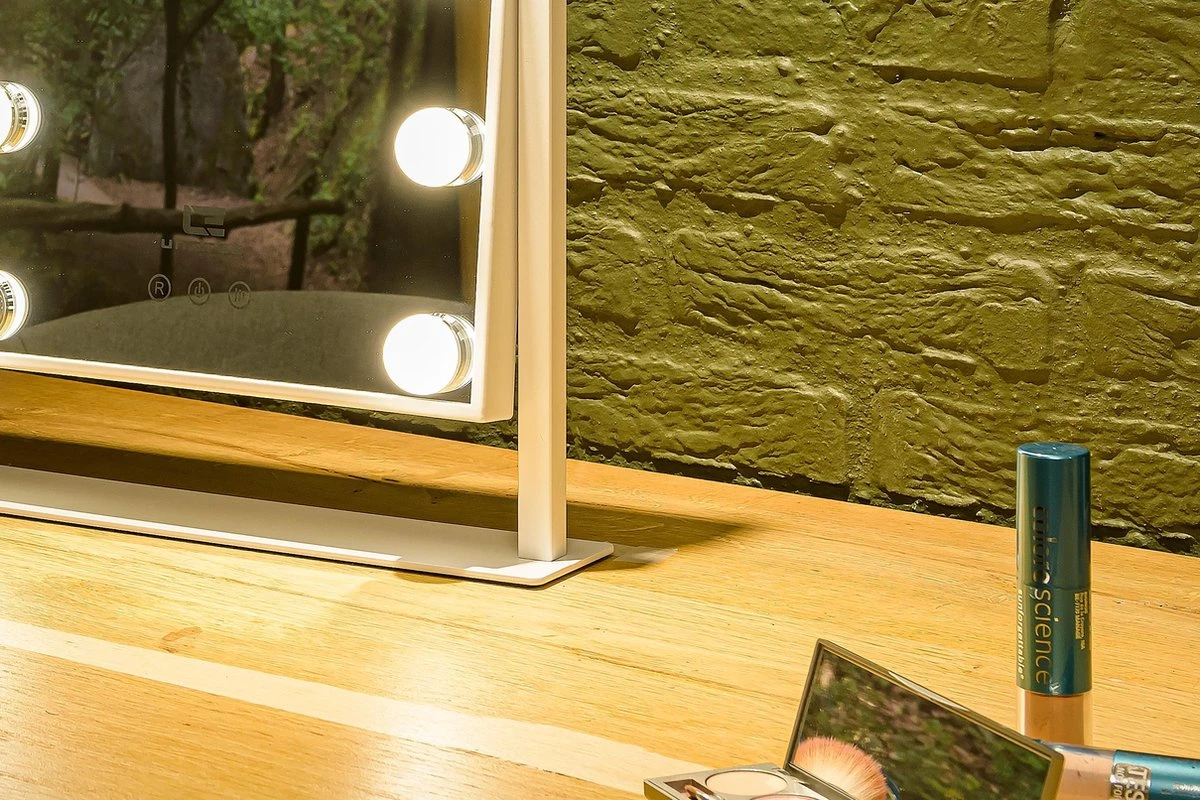 United Entertainment - Hollywood Spiegel Met 12 LEDs - 36x47,5 Cm - Wit 6 United Entertainment - Hollywood Spiegel Met 12 LEDs - 36x47,5 Cm - Wit - Image 4