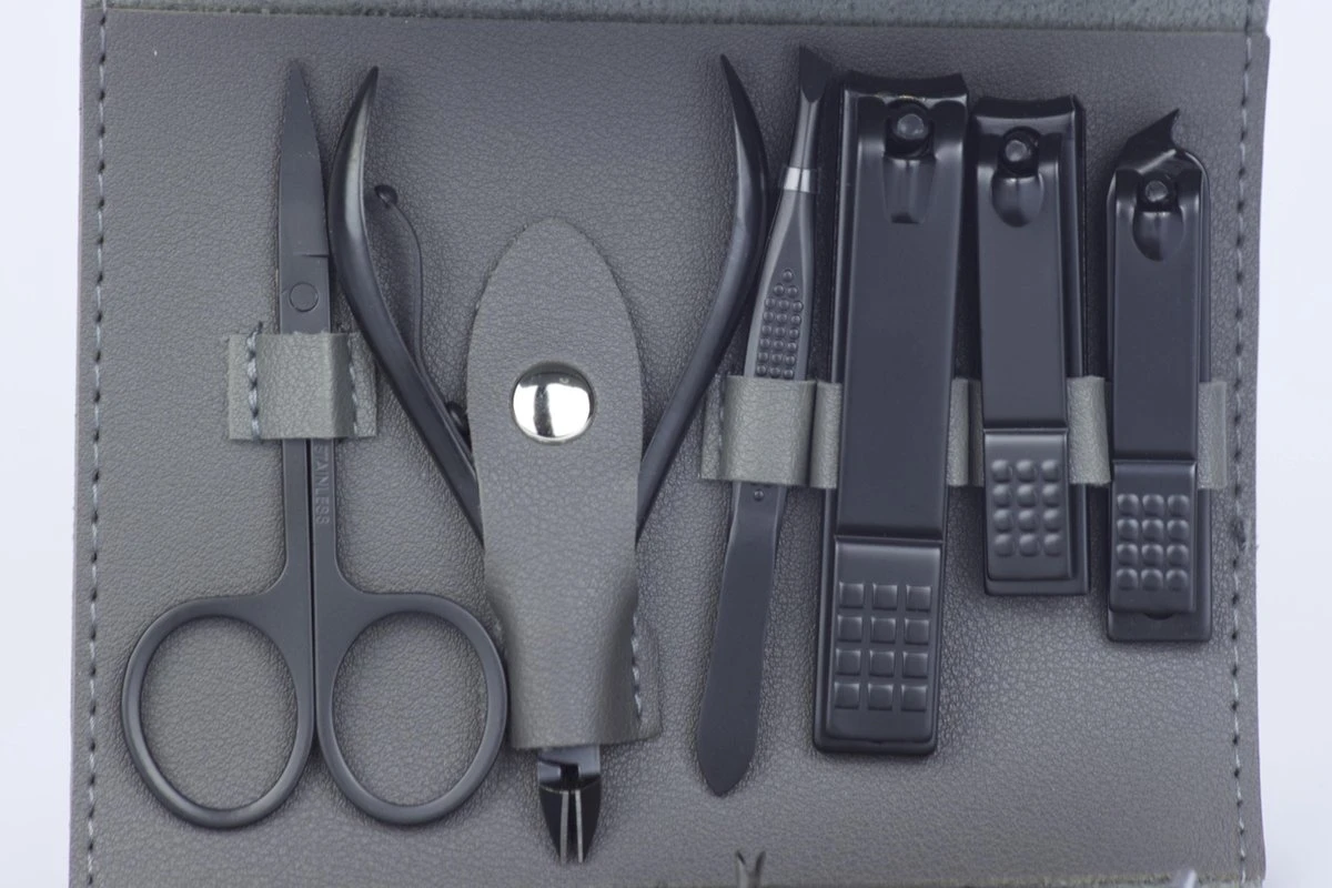 Merkloos Luxe 16-delige | Manicure Set | Met Lederen Opbergetui | Manicureset | Nagelknipper | Grijs 11 Merkloos Luxe 16-delige | Manicure Set | Met Lederen Opbergetui | Manicureset | Nagelknipper | Grijs - Image 9