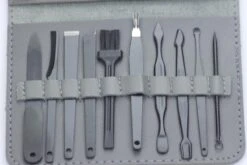 Merkloos Luxe 16-delige | Manicure Set | Met Lederen Opbergetui | Manicureset | Nagelknipper | Grijs 18 Merkloos Luxe 16-delige | Manicure Set | Met Lederen Opbergetui | Manicureset | Nagelknipper | Grijs -Modecosmetica Winkel 1200x804 4