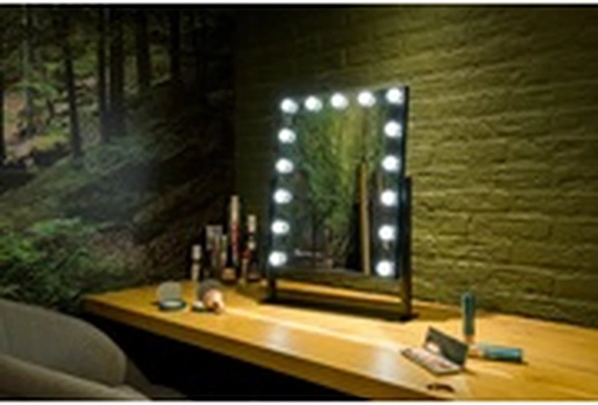 United Entertainment - Hollywood Spiegel Met 12 LEDs - 36x47,5 Cm - Zwart 4 United Entertainment - Hollywood Spiegel Met 12 LEDs - 36x47,5 Cm - Zwart - Image 2