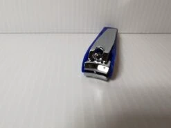 Nagelknipper Middel 7*1.5*1.5cm Met Handig Opvangbakje -Modecosmetica Winkel 1200x900 3