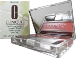 Clinique Blushing Blush Powder Blush - 102 Innocent Peach 30 Clinique Blushing Blush Powder Blush - 102 Innocent Peach -Modecosmetica Winkel 1200x925 1