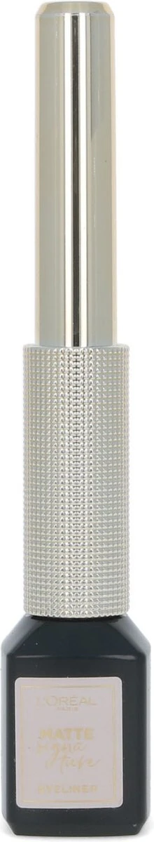 L'Oréal Matte Signature Eyeliner - 08 Snow Signature 3 L'Oréal Matte Signature Eyeliner - 08 Snow Signature