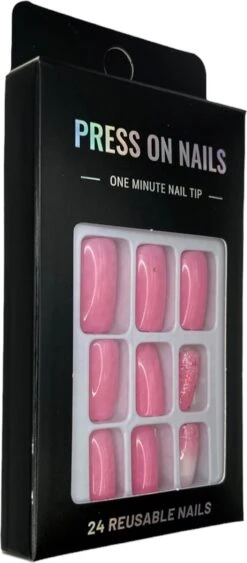 Merkloos Press On Nails - Nep Nagels - Roze Glitter - Squared Oval - Manicure - Plak Nagels - Kunstnagels Nailart – Zelfklevend 13 Merkloos Press On Nails - Nep Nagels - Roze Glitter - Squared Oval - Manicure - Plak Nagels - Kunstnagels Nailart – Zelfklevend -Modecosmetica Winkel 526x1200