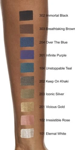 L'Oréal Paris Infallible Eye Paint - 203 Iconic Silver - Oogschaduw 14 L'Oréal Paris Infallible Eye Paint - 203 Iconic Silver - Oogschaduw -Modecosmetica Winkel 600x1200 7