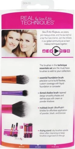 Real Techniques Essentials Set - 3 Delig - Make-up Kwastenset -Modecosmetica Winkel 610x1200 4