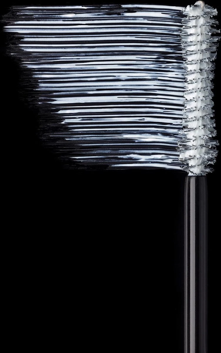 L’Oréal Paris False Lash Superstar Red Carpet Mascara - Zwart 8 L’Oréal Paris False Lash Superstar Red Carpet Mascara - Zwart - Image 6