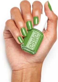 Essie Nagellak - 773 Feelin' Just Lime 18 Essie Nagellak - 773 Feelin' Just Lime -Modecosmetica Winkel 852x1200