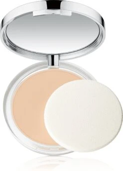 Clinique Almost Powder SPF 15 - Fair - Make-uppoeder 29 Clinique Almost Powder SPF 15 - Fair - Make-uppoeder -Modecosmetica Winkel 862x1200