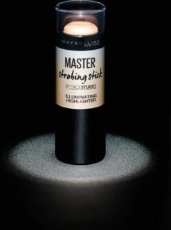 Maybelline Master Studio Strobing Highlighter Stick - 100 Light -Modecosmetica Winkel 892x1200 1