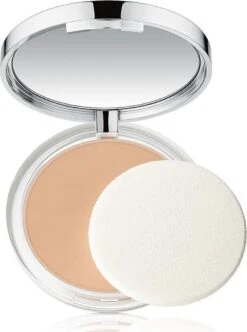 Clinique Almost Powder SPF 15 - Neutral - Make-uppoeder 30 Clinique Almost Powder SPF 15 - Neutral - Make-uppoeder -Modecosmetica Winkel 893x1200 3