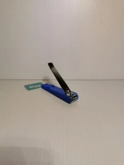 Nagelknipper Middel 7*1.5*1.5cm Met Handig Opvangbakje -Modecosmetica Winkel 900x1200