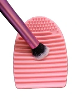 Brush Cleaner - Make Up Brush Cleaner - Kwasten Reiniger - Brush Egg - Roze - ODaani 9 Brush Cleaner - Make Up Brush Cleaner - Kwasten Reiniger - Brush Egg - Roze - ODaani -Modecosmetica Winkel 900x1200 39