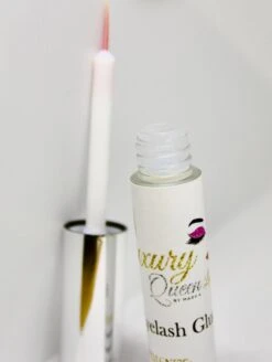 Luxuryqueenlashes Wimperlijm - Clear, Doorzichtig (2st) (NIEUWE VERPAKKING) 8 Luxuryqueenlashes Wimperlijm - Clear, Doorzichtig (2st) (NIEUWE VERPAKKING) -Modecosmetica Winkel 904x1200 2