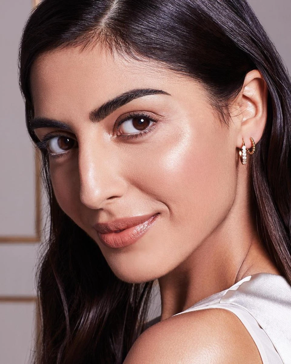 Max Factor - Radiant Lift Foundation - 050 Natural 7 Max Factor - Radiant Lift Foundation - 050 Natural - Image 5