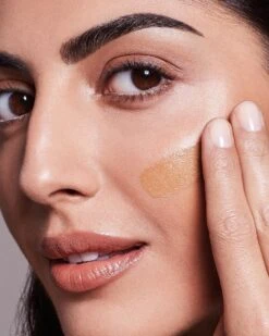 Max Factor - Radiant Lift Foundation - 050 Natural 18 Max Factor - Radiant Lift Foundation - 050 Natural -Modecosmetica Winkel 960x1200 7