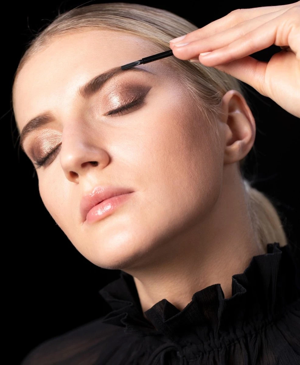 SYOSS Wenkbrauwverf 4-1 Donkerbruin - 1 Stuk 7 SYOSS Wenkbrauwverf 4-1 Donkerbruin - 1 Stuk - Image 5